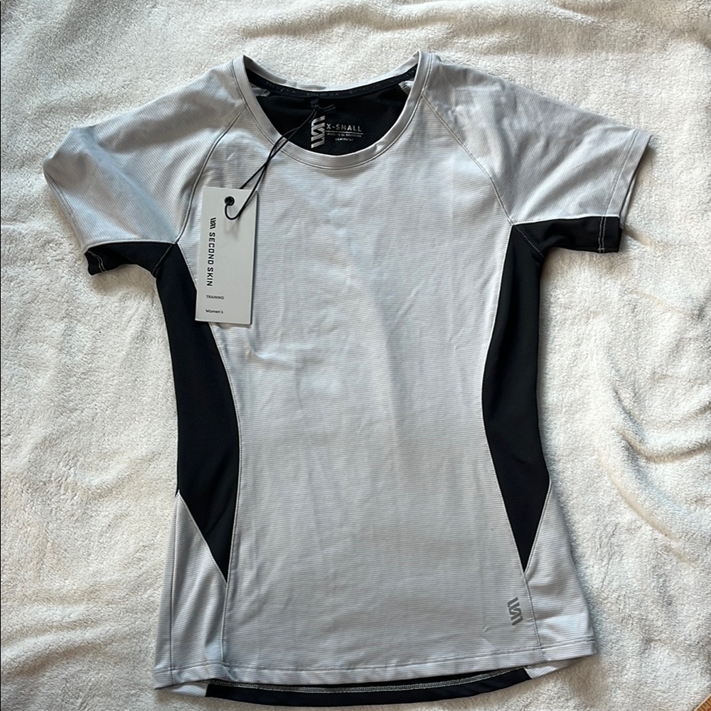 Second Skin Silver and Black Athletic T-Shirt women’s